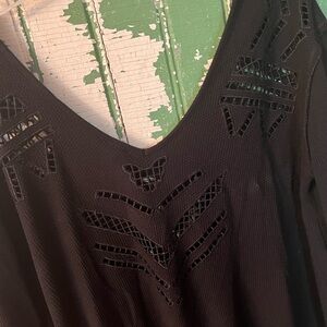 We The Free Black Long Sleeve Knit Top with V-Neck Cutouts size Small